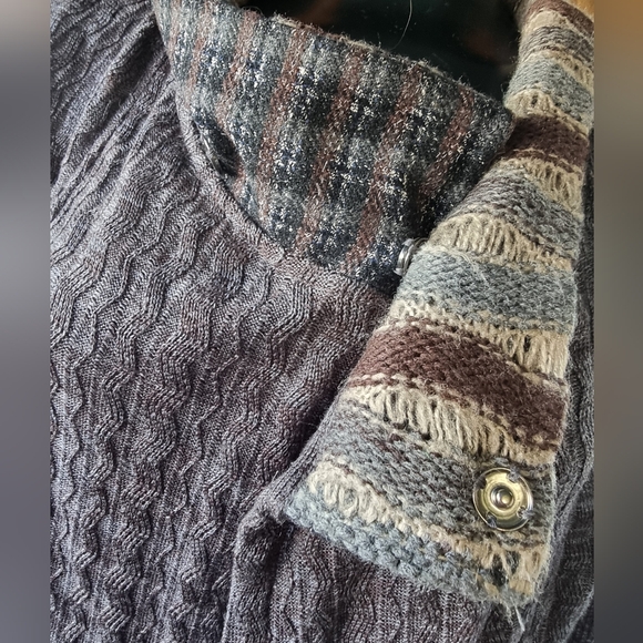 Giusto dama Mixed Fabric Made in Italy Unique Ruffled Cardigan - Picture 14 of 15